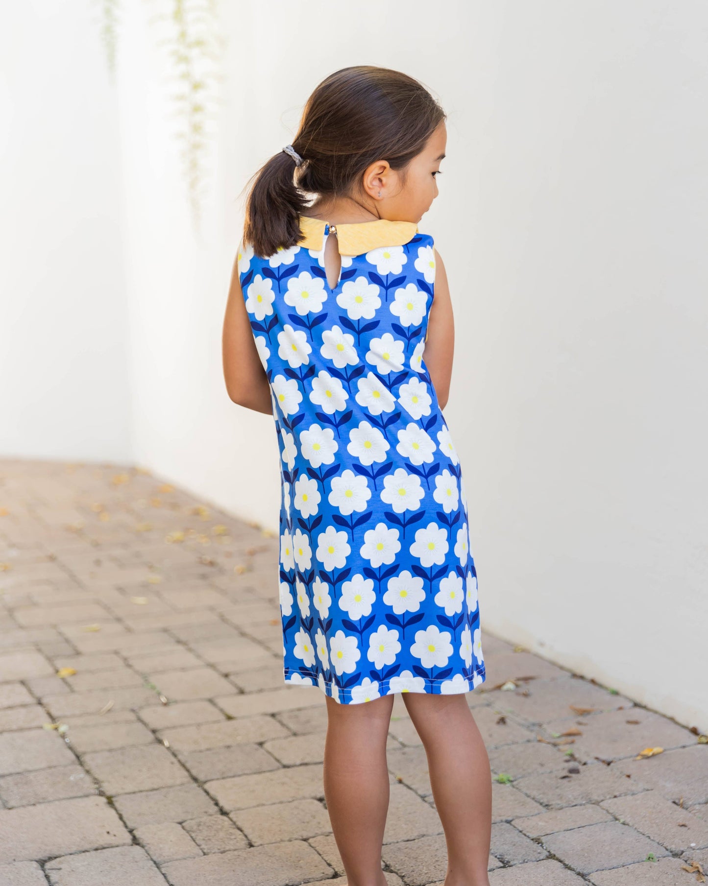 Contrast Collar Little Girl Dress