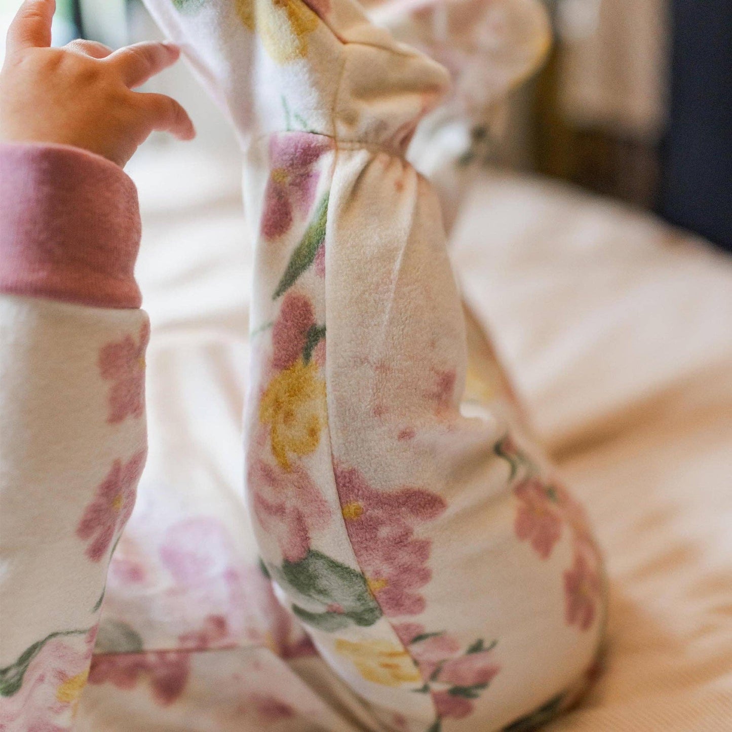 Burt's Bees Baby - Floral Fields polarbee™ Repreve® Fleece Pajamas
: 12M
