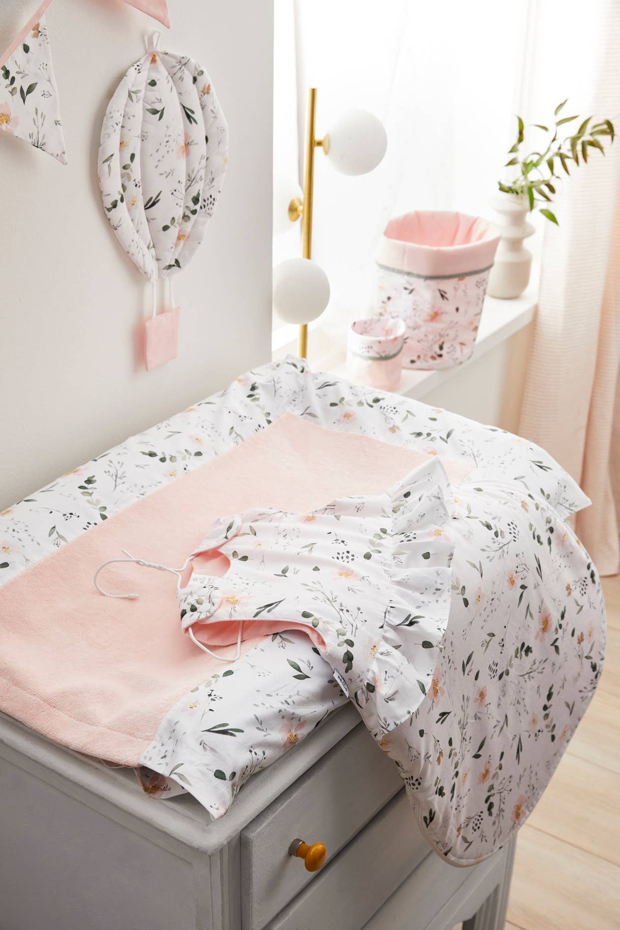 Botanical ruffle sleeping bag