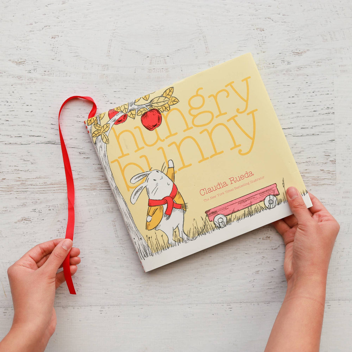 Chronicle Books - Hungry Bunny