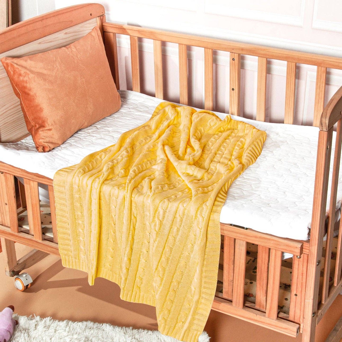 Bay & Loom - Cotton Cable Knitted Toddler Blanket: White / 30 x 40 inches