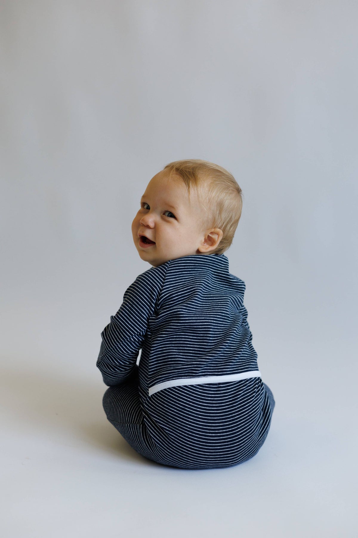 Meemo Jeemo - Organic Cotton Striped Peek-A-Poo Pajama in Navy Blue: 0-3 Months