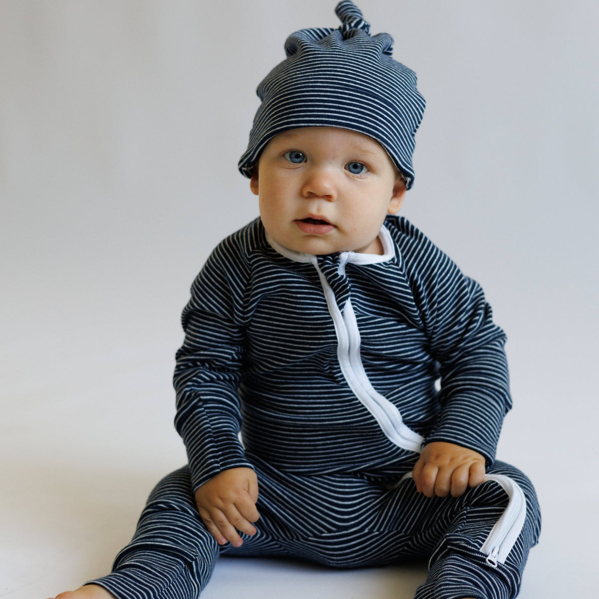 Meemo Jeemo - Organic Cotton Striped Peek-A-Poo Pajama in Navy Blue: 6-12 Months