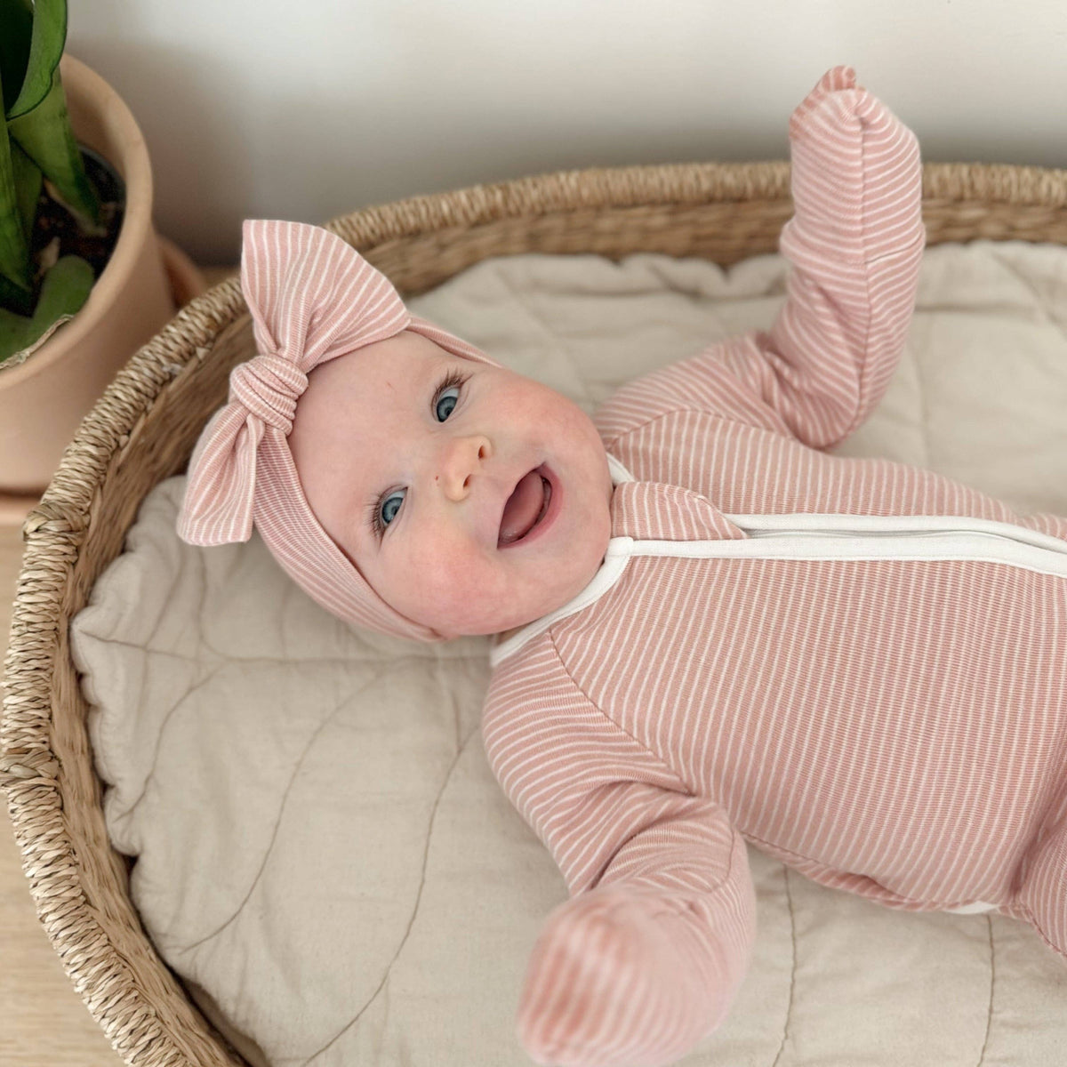 Meemo Jeemo - Organic Cotton Striped Peek-A-Poo Pajama in Pink: 3-6 Months