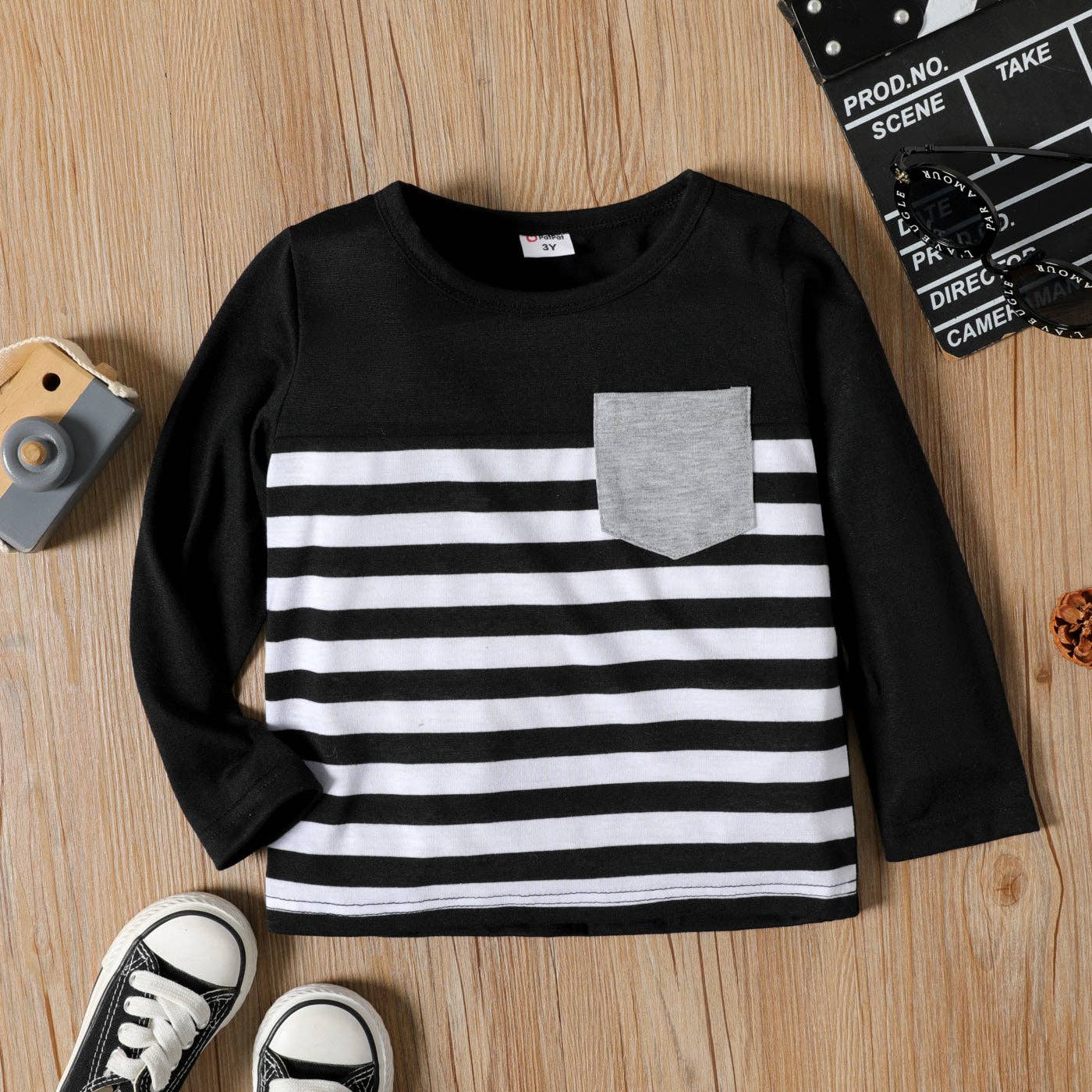 PatPat - Toddler Boy Stripe Splice Chest Pocket Decor Long-sleeve Tee: Light Grey / 5-6 Years