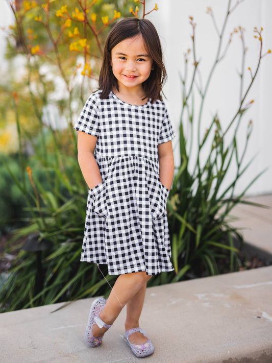 Gingham Little Girls Pocket Dress