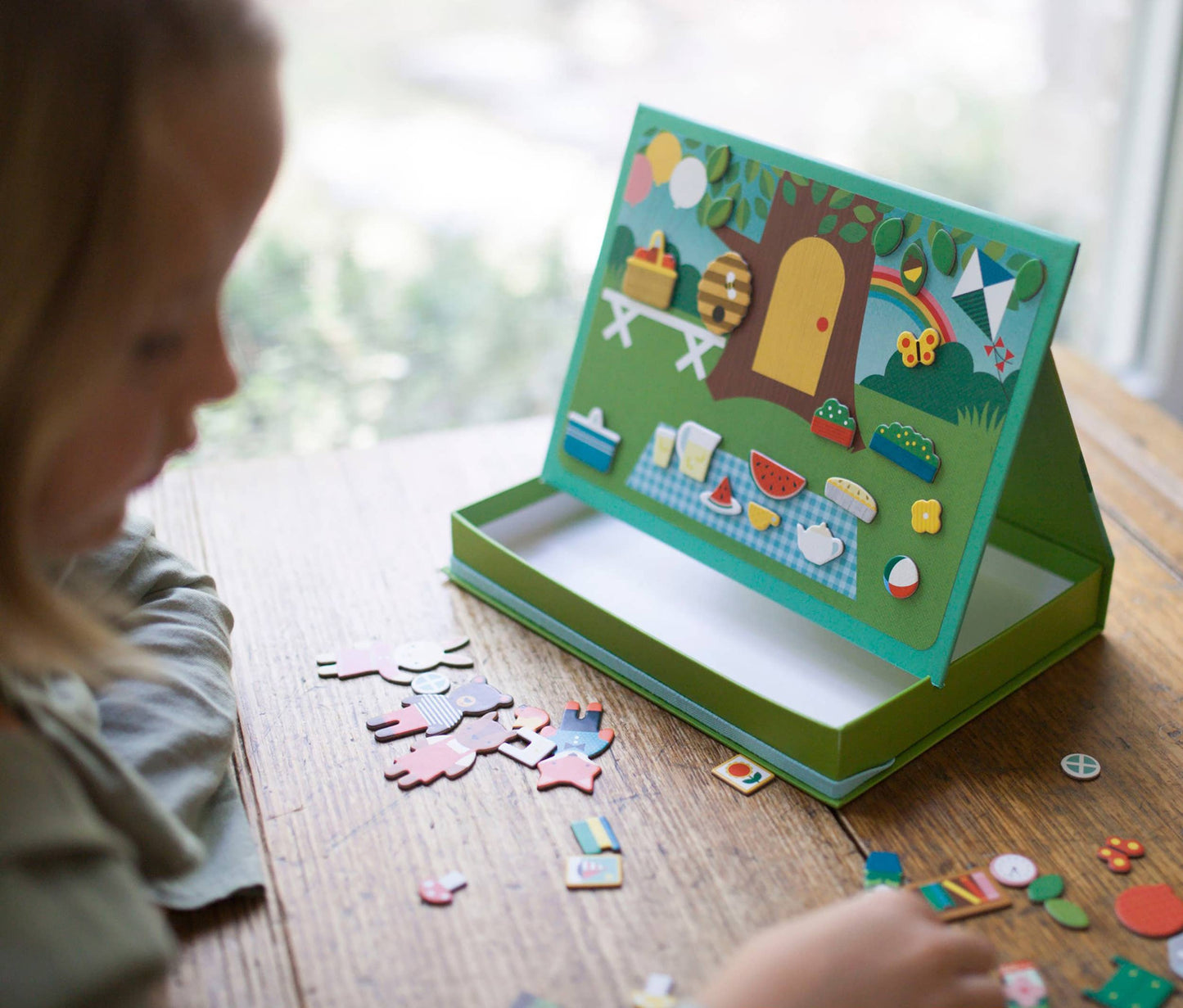 Chronicle Books - Treehouse Party Magnetic Play Scene