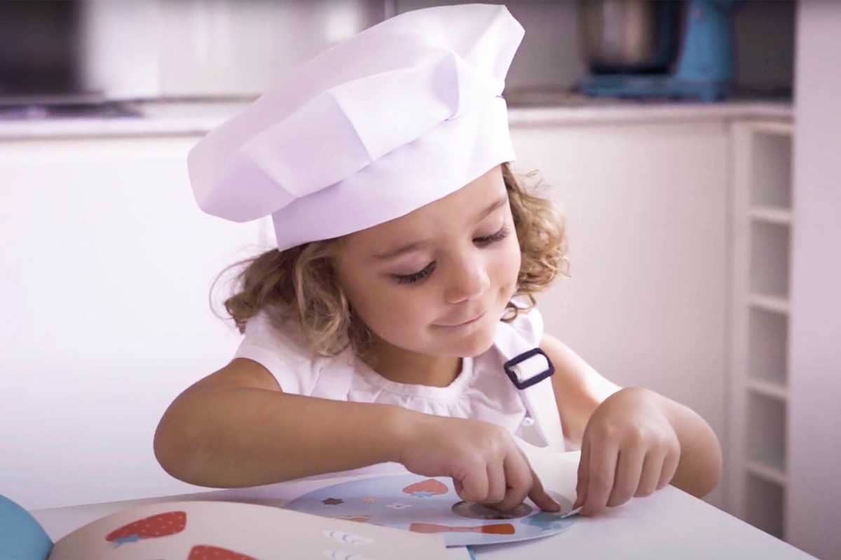 Simon & Schuster - I Am a Little Pastry Chef (Careers for Kids) by: Novelty; 30 pages / English