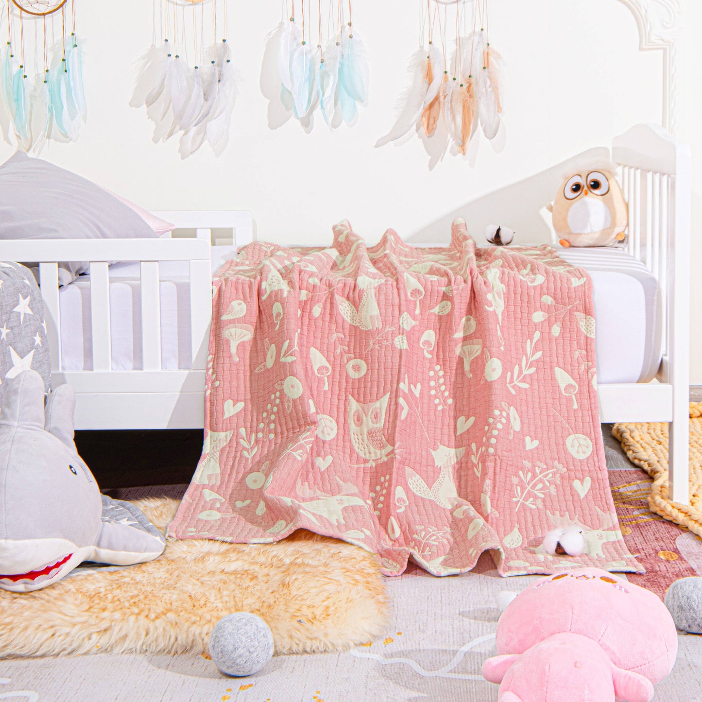 Bay & Loom - 3 Layer Muslin Cotton Jacquard Toddler Blanket: Blue Clover / 30 x 40 inches